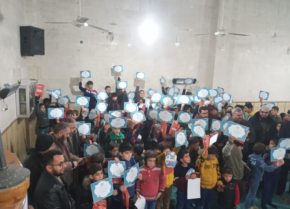 112 طالبا وطالبة يتخرجون في حلقات الجزء الرشيدي بمركز الباب/ ريف حلب